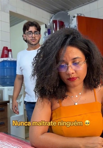 Não faça com as pessoas oq você não quer pra você 😭🥺