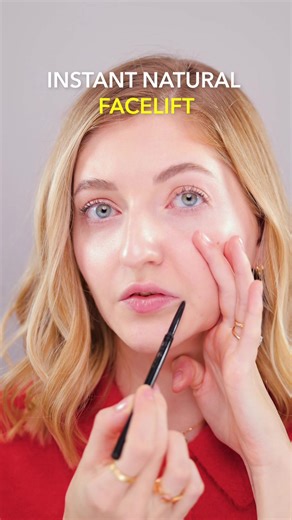 Most people try to “lift” the face by working harder… But facial sagging is often driven by tension, not weakness. When the masseter muscles (jaw) and cheek muscles stay tight, they create downward pressure, compress circulation, and slow lymphatic flow, all of which can blur the jawline and weigh down the lower face. Relaxation changes mechanics. By releasing muscular density and restoring lymphatic movement, the face can appear lighter, more sculpted, and naturally lifted, without aggressive t