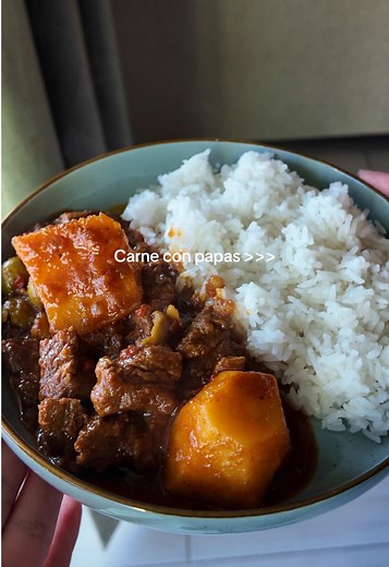 Carne con Papas: Classic Cuban Beef Stew Recipe