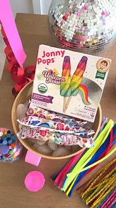 An afternoon full of fun and color with our Unicorn Twist Pops! 濾✨ We love this sweet craft inspired by the flavor Organic Enchanted Fruit Punch!  What is your next craft?! Tag a friend below who would love a Unicorn inspired craft! Find these pops exclusively at Kroger, City Market, Fred Meyer, Fry's, King Soopers, Mariano's, Metro Market, Pick n Save, Ralph's, and Smith's, and Harris Teeter (https://www.jonnypops.com/product-locator) : @debtrette | JonnyPops | Facebook