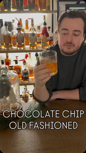 DrinksByBray on Instagram: "Chocolate Chip Cookie Old Fashioned, inspired by @itscocktailhour_ and @notjustabartender. One of my favorite aspects of mixology is taking a simple, straightforward, classic cocktail recipe and convoluting it with all sorts of flavors and techniques to the point that the result is barely recognizable as the initial recipe, but is somehow still stunningly delicious. This cocktail takes one of the most deceivingly simple cocktails of all time, the Old Fashioned, and re