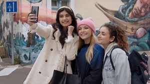 Demain nous appartient : qui sont Elisa Ezzedine et Sixtine Dutheil, les interprètes des filles de Xavier Meffre ?