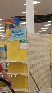 122K views · 955 reactions | A #KENS5eyewitness sent us this video of water pouring from the roof into the Super Target on 1604 & Bandera. LATEST WEATHER INFO: https://on.kens5.com/2ZHGfjV | KENS 5 & Kens5.com | Facebook