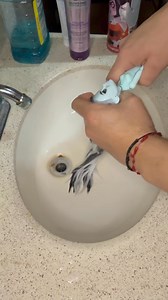 COMO CAMBIAR Y LAVAR EL CABELLO DE TUS MUÑECAS MONSTER HIGH VERSIÓN FRANKY STEIN #monsterhigh #tutorial #reroot #draculaura #jesusysusdolls | Jesus navarro y sus dolls