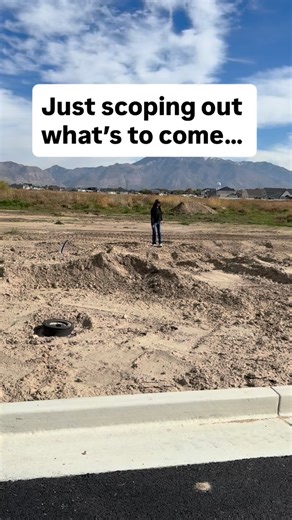 New homes are going up everywhere!! But here’s the thing — even with new construction, having an agent still matters. Over the next few weeks, I’ll be diving into why representation is just as important when you’re building from the ground up. 🏡💫 #NewConstruction #UtahRealEstate #HomeBuyingTips #RealtorLife #UtahHomes #NewBuildJourney #HomeBuyingAdvice #RealEstateReel #BuildingDreams #BuyWithConfidence | Utah Home Vibes