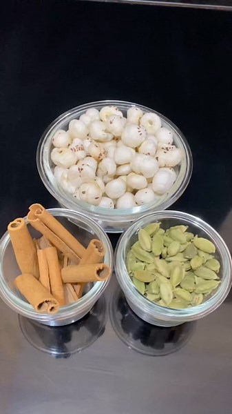 Benefits of Lotus seeds and cardamom #dalchini #makhana #viral #food #ayurved #surajpahadicooking