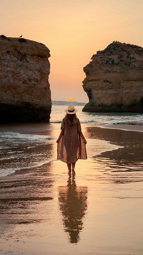 Life is too short for unnecessary worries 💫 Wise words by Kate Winslet 🙏🏻 © Copyrighted visuals. No reposts allowed without previous permission, except on the stories. DM us for more info . . . #hellofrom #neverstopexploring #discoverearth #cntraveler #earthpix #stayandwander #travelcommunity | All About Wanderlust