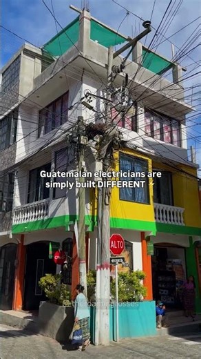 Guatemalan Electricians are Different ⚡️