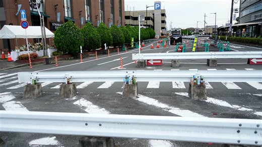 映像で見えた警備の穴 安倍元首相銃撃までの2分26秒 - 日本経済新聞