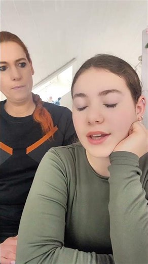 5 people without problems 😅 #motherdaughter #comedy #viralshorts #shorts #funnyshorts #memes #fun...