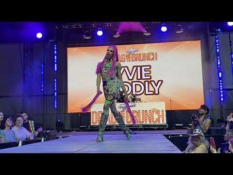 Yvie Oddly - Break My Soul