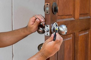 24 Hour Locksmith Bournemouth | Emergency Locksmith Poole | Door Alterations Poole, Bournemouth