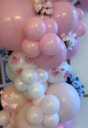 The sweetest baby shower 🩷 #balloons #backdrop #antique #door #bow #flowers #pink #balloongarland #balloonart #balloonartist