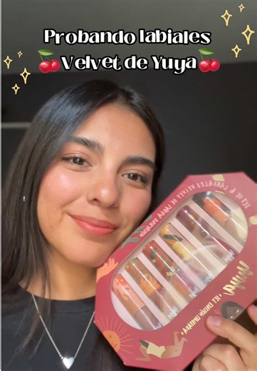 Probando labiales Velvet de Yuya: Colores y duración