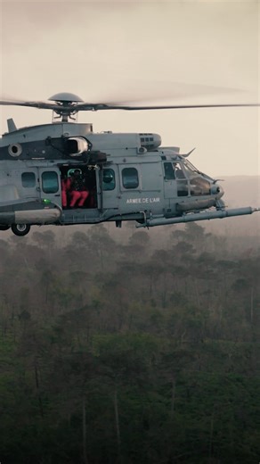 Armée de l’Air et de l’Espace | En route vers la Station spatiale internationale, l’Aviatrice et astronaute Sophie Adenot avance avec une certitude : savoir pourquoi l’on... | Instagram