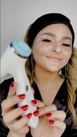 Keep Your Skin Clean and Glowing with the ageLOC® LumiSpa® iO #NuSkin