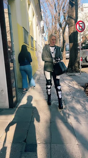 lachicarobotok on TikTok