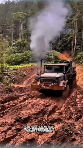 REO M35 6x6 "Deuce and a Half" for its ruggedness in extreme terrain. #trukmania #offroad #driver