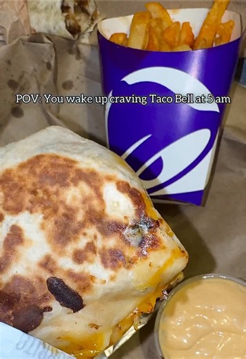 My Taco Bell is open 24 hours 🤭 @tacobell #tacobell #latenightcravings #tacobellorder #burritos #michiganfoodie
