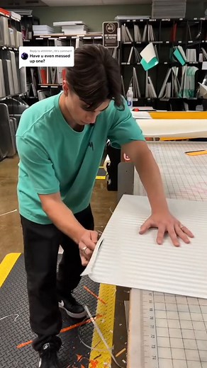 1M views · 10K reactions | #Austinmollno #sticker #work #hardwork #USA #facebookreelscontes #reelsplay #reels #DIY #work #asmr #signs | Austin MollnoI | Facebook