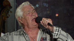 Pat Patterson sings "My Way": WWE Legends' House, June 12, 2014