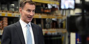 UK Confirmed in Recession at End of 2023