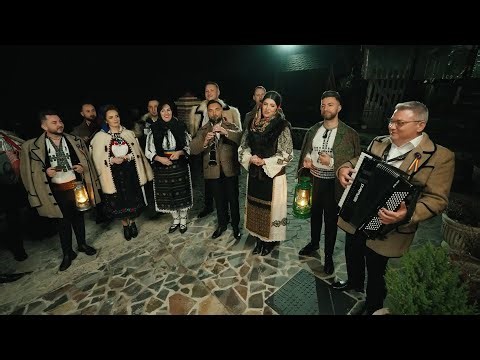 Noi venim tare departe - Flori dalbe si Flori de mar - Cele mai frumoase colinde din Ardeal