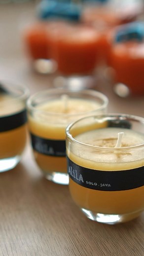 Empowerment through creativity. Alila Solo collaborates with women from Jajar Solo community in a workshop, guiding participants to turn unused cooking oil into aromatic candles. Let’s craft sustainability together. #sustainability #alilasolo #solo | Alila Solo