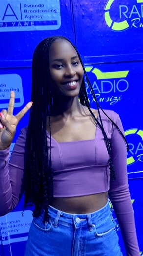 Turi kumwe na Dj Pinky musabe indirimbo ushaka . | Radio Rusizi