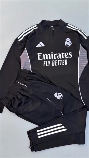 🔥2025-26 Real Madrid Black Training Suit 🔥 15% Discount Code:DIS-15 #football #jersey #soccer #realmadridfc