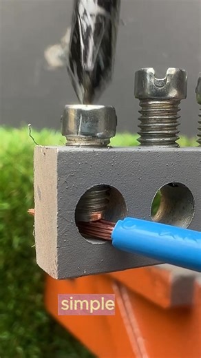 30K views · 84 reactions | How to secure a thin wire without a connector or tape Simple, solid, and smart. #USA #ElectricHack #DIYFix | Do It YourSelf | Facebook