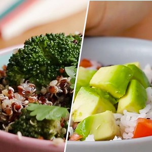 332K views · 861 reactions | Quick & Easy Microwaveable Meals Ready In Minutes! Recipes: https://tasty.co/compilation/quick-healthy-microwave-snacks Want more videos? Subscribe to Tasty: https://bit.ly/2AgbiMp | Tasty | Facebook