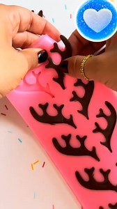 281 reactions · 11 shares | Pop cake topper using chocolate ganache with the beautiful mold #cake #cakedecorating | Bolly Kay | Facebook