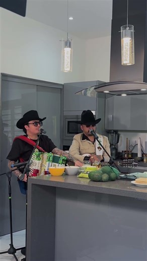 Ranchera music and roads for strolling 🔥🤠 #LosDosCarnales #AfinArteMusic #shorts