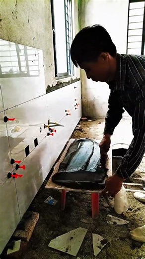 装修日记：墙面铺贴瓷砖