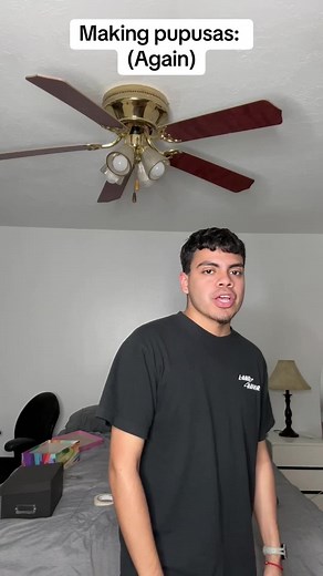 Today I learned how to make pupusas. I am a proud salvadoreño chef 🤧🇸🇻.