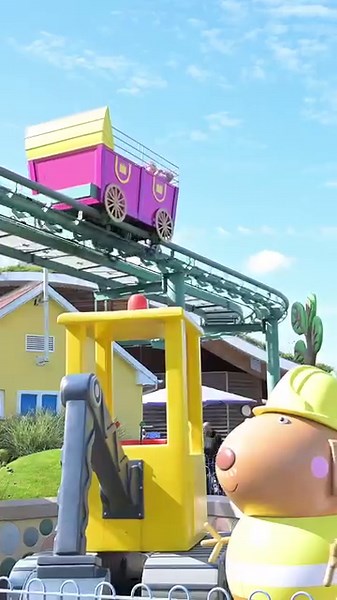 Beautiful Peppa Pig World 😍 Step into the world of Peppa with magical meet and greets, toddler friendly rides, and mesmerising colours at every turn. Are you joining us for the final few days of Super September!? 🌈 | Paultons Park