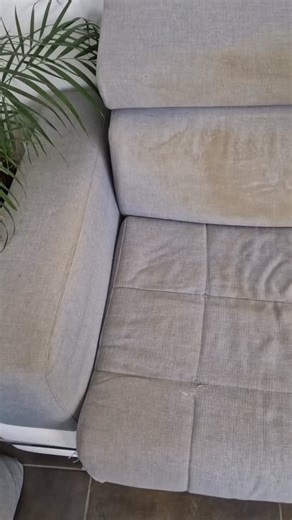 Zoom Cleaning S.R.L on Instagram: "⛔️Canapeaua din sufragerie pare să-și fi uitat strălucirea?🦠🆘 🚫Privește dincolo de pete și obține strălucirea inițială cu serviciile noastre de curățare prin injecție-extracție și dezinfectare cu abur. ✅Hai să redăm vieții canapelei tale un plus de glamour! 🛋️✨ 📲 Informații și programări la: 0726829645 🌐Vizitează site-ul nostru www.zoomcleaning.ro #detailing #timisoara #curatenieprofesionala #curatenie #asmr"