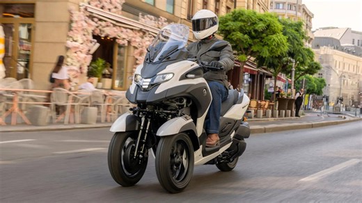 Airbag In A Scooter? Yamaha Tricity 300 Brings New Safety Tech