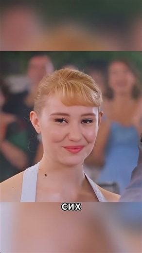 Она печатала двумя пальцами… Но потом всех удивила! 😱⌨️ #shorts