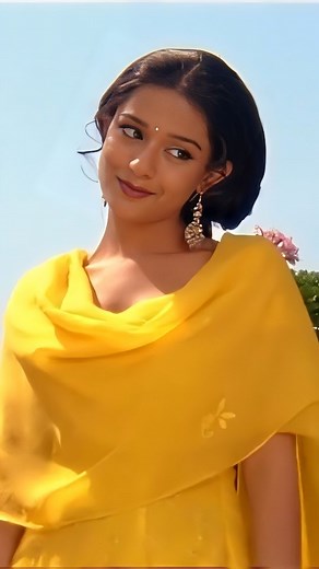 𝙋𝙧𝙚𝙢 🥀🌨️ on Instagram: "Poonam 💛"