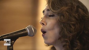 Syrian singer brings her flair to the international stage