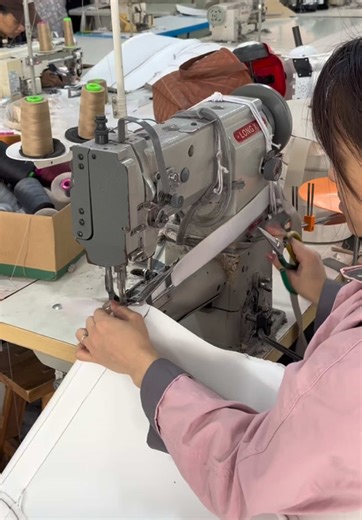 #carseatcover #chinafactory #workshop #sewingmachine #sewing #carseatcovers #velvet #camry #SaudiArabia #Dubai #Iraq #🔥 CAMRY car seat cover sewing👍🏼