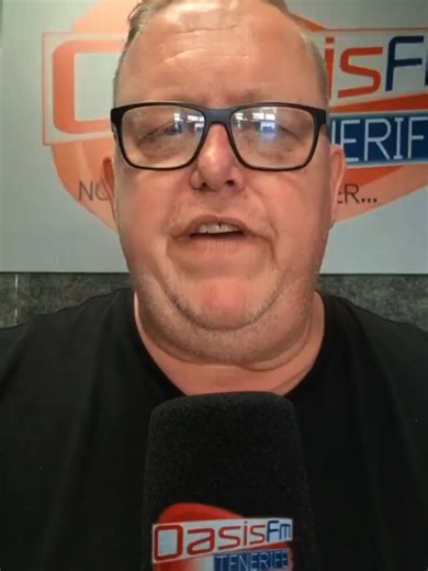 Can you be fined for not having a V16 Warning Beacon? They are now mandatory in the Canary Islands and replace warning triangles (09.01.2026). Full article on canarianaweekly.com #canarianweekly #canaryislands #spain #fine #warning #penalty #tenerife #lanzarote #fuerteventura #grancanaria