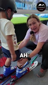 Antes de subirse a la pista, con los esquís puestos, hacemos ejercicios en el suelo.