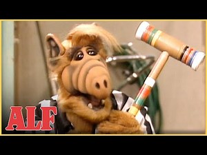 ALF is the Family Ref 🙅‍♂️ | S3 Ep2 Clip