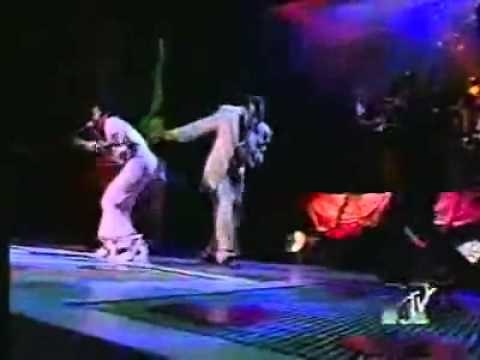 Fugees & Roberta Flack - Killing Me Softly LIVE