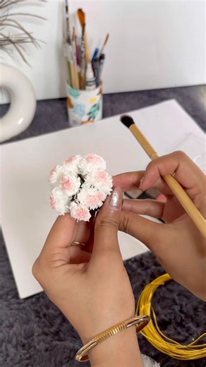 “No one will believe this is made from tissue 😳🌼