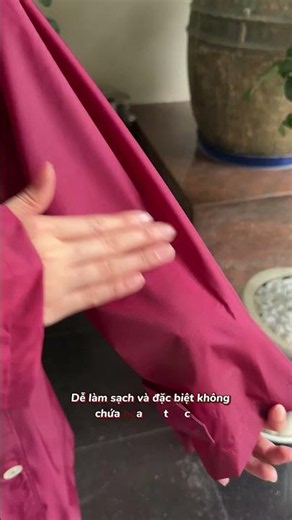 Áo mưa măng tô - Sành điệu trong mưa
