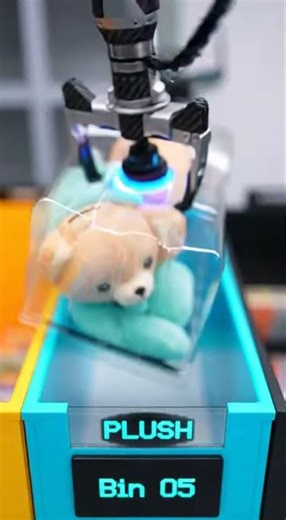 Robot Arm Sorting Toys by Category with AI Vision #AI #Robotics #Automation